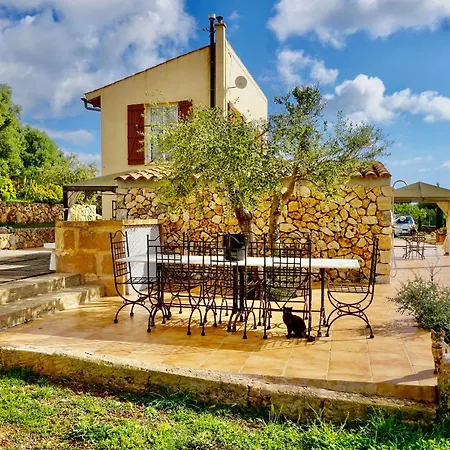 Susacasa En Mallorca Con Sol Aire Acondicionado Y Vistas Despejadas